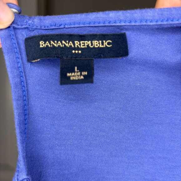 BANANA REPUBLIC Blouse L Blue Embroidered Key Hole Round Neck Tank - Picture 4 of 4